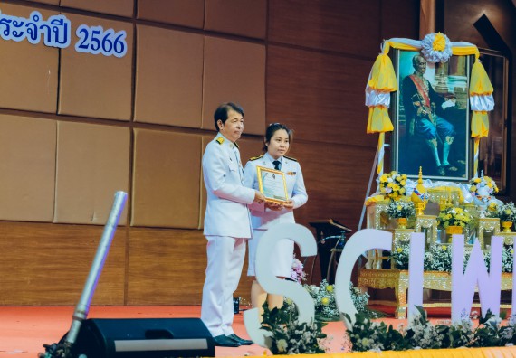 ภาพกิจกรรม  คณะวิทยาศาสตร์และเทคโนโลยี จัดพิธีถวายราชสดุดี พิธีถวายพานพุ่มสักการะและพิธีเปิด งานสัปดาห์วิทยาศาสตร์แห่งชาติ ส่วนภูมิภาค ประจำปี 2566