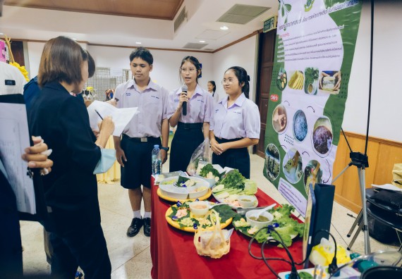 ภาพกิจกรรม  คณะวิทยาศาสตร์และเทคโนโลยี การประกวดนวัตกรรมทางอาหาร ระดับมัธยมศึกษาตอนปลาย งานสัปดาห์วิทยาศาสตร์แห่งชาติ ส่วนภูมิภาค ประจำปี 2566