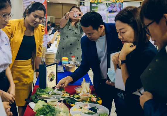 ภาพกิจกรรม  คณะวิทยาศาสตร์และเทคโนโลยี การประกวดนวัตกรรมทางอาหาร ระดับมัธยมศึกษาตอนปลาย งานสัปดาห์วิทยาศาสตร์แห่งชาติ ส่วนภูมิภาค ประจำปี 2566