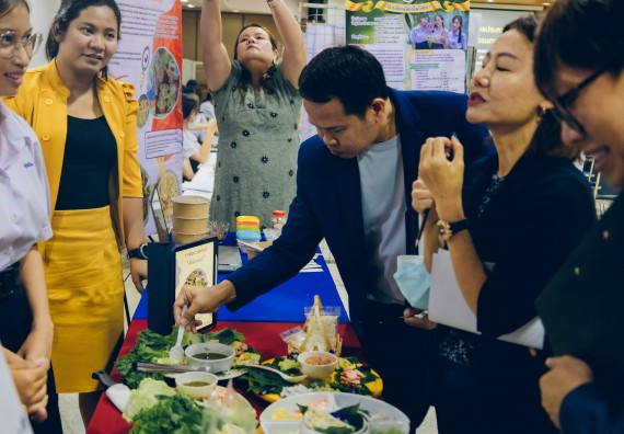 ภาพกิจกรรม  คณะวิทยาศาสตร์และเทคโนโลยี การประกวดนวัตกรรมทางอาหาร ระดับมัธยมศึกษาตอนปลาย งานสัปดาห์วิทยาศาสตร์แห่งชาติ ส่วนภูมิภาค ประจำปี 2566