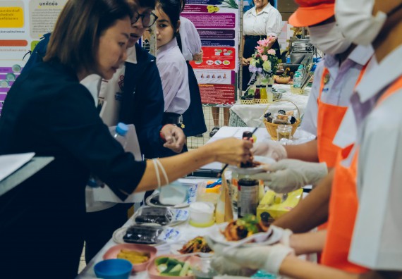 ภาพกิจกรรม  คณะวิทยาศาสตร์และเทคโนโลยี การประกวดนวัตกรรมทางอาหาร ระดับมัธยมศึกษาตอนปลาย งานสัปดาห์วิทยาศาสตร์แห่งชาติ ส่วนภูมิภาค ประจำปี 2566