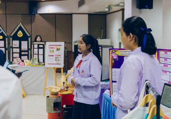 ภาพกิจกรรม  คณะวิทยาศาสตร์และเทคโนโลยี การประกวดโครงงานคณิตศาสตร์ ประเภทคณิตศาสตร์ประยุกต์ ระดับมัธยมศึกษาตอนต้น มัธยมศึกษาตอนปลาย งานสัปดาห์วิทยาศาสตร์แห่งชาติ ส่วนภูมิภาค ประจำปี 2566