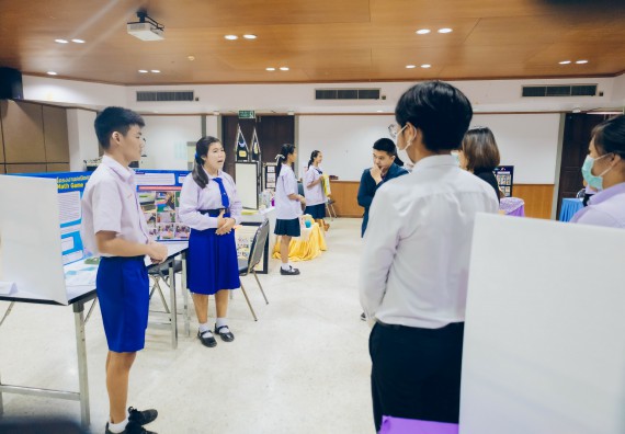 ภาพกิจกรรม  คณะวิทยาศาสตร์และเทคโนโลยี การประกวดโครงงานคณิตศาสตร์ ประเภทคณิตศาสตร์ประยุกต์ ระดับมัธยมศึกษาตอนต้น มัธยมศึกษาตอนปลาย งานสัปดาห์วิทยาศาสตร์แห่งชาติ ส่วนภูมิภาค ประจำปี 2566