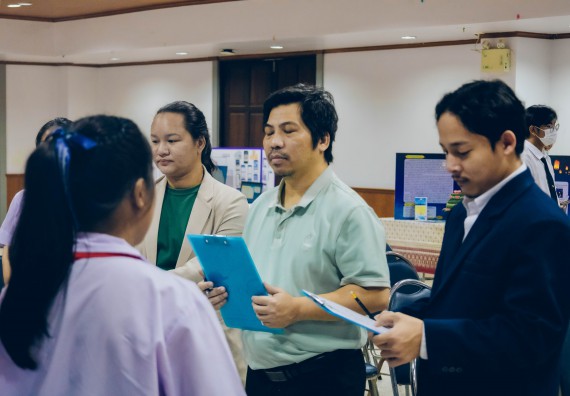 ภาพกิจกรรม  คณะวิทยาศาสตร์และเทคโนโลยี การประกวดโครงงานคณิตศาสตร์ ประเภทคณิตศาสตร์ประยุกต์ ระดับมัธยมศึกษาตอนต้น มัธยมศึกษาตอนปลาย งานสัปดาห์วิทยาศาสตร์แห่งชาติ ส่วนภูมิภาค ประจำปี 2566