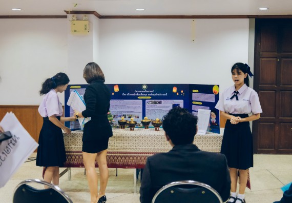 ภาพกิจกรรม  คณะวิทยาศาสตร์และเทคโนโลยี การประกวดโครงงานคณิตศาสตร์ ประเภทคณิตศาสตร์ประยุกต์ ระดับมัธยมศึกษาตอนต้น มัธยมศึกษาตอนปลาย งานสัปดาห์วิทยาศาสตร์แห่งชาติ ส่วนภูมิภาค ประจำปี 2566