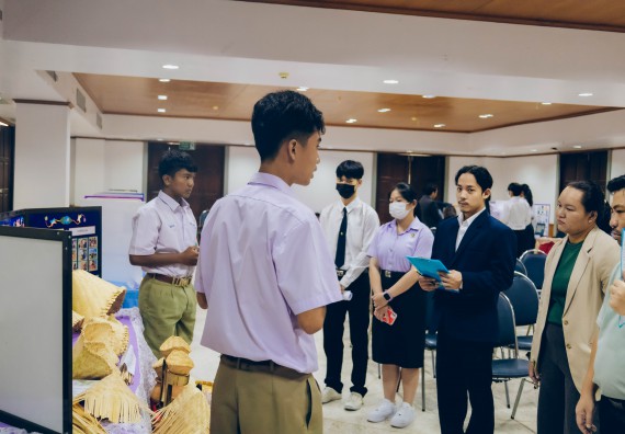 ภาพกิจกรรม  คณะวิทยาศาสตร์และเทคโนโลยี การประกวดโครงงานคณิตศาสตร์ ประเภทคณิตศาสตร์ประยุกต์ ระดับมัธยมศึกษาตอนต้น มัธยมศึกษาตอนปลาย งานสัปดาห์วิทยาศาสตร์แห่งชาติ ส่วนภูมิภาค ประจำปี 2566