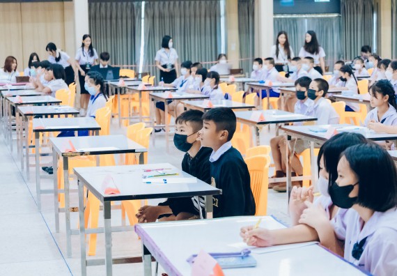 ภาพกิจกรรม  คณะวิทยาศาสตร์และเทคโนโลยี การแข่งขันตอบปัญหาวิทยาศาสตร์และเทคโนโลยี ระดับประถมศึกษา มัธยมศึกษาตอนต้น มัธยมศึกษาตอนปลาย งานสัปดาห์วิทยาศาสตร์แห่งชาติ ส่วนภูมิภาค ประจำปี 2566