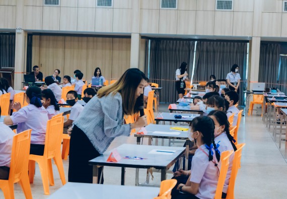 ภาพกิจกรรม  คณะวิทยาศาสตร์และเทคโนโลยี การแข่งขันตอบปัญหาวิทยาศาสตร์และเทคโนโลยี ระดับประถมศึกษา มัธยมศึกษาตอนต้น มัธยมศึกษาตอนปลาย งานสัปดาห์วิทยาศาสตร์แห่งชาติ ส่วนภูมิภาค ประจำปี 2566