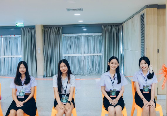 ภาพกิจกรรม  คณะวิทยาศาสตร์และเทคโนโลยี การแข่งขันตอบปัญหาวิทยาศาสตร์และเทคโนโลยี ระดับประถมศึกษา มัธยมศึกษาตอนต้น มัธยมศึกษาตอนปลาย งานสัปดาห์วิทยาศาสตร์แห่งชาติ ส่วนภูมิภาค ประจำปี 2566