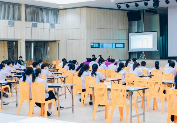 ภาพกิจกรรม  คณะวิทยาศาสตร์และเทคโนโลยี การแข่งขันตอบปัญหาวิทยาศาสตร์และเทคโนโลยี ระดับประถมศึกษา มัธยมศึกษาตอนต้น มัธยมศึกษาตอนปลาย งานสัปดาห์วิทยาศาสตร์แห่งชาติ ส่วนภูมิภาค ประจำปี 2566