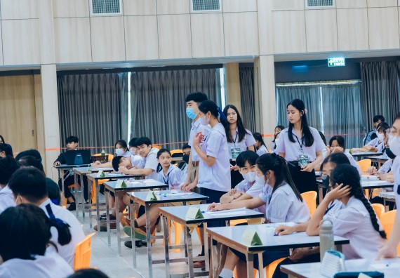 ภาพกิจกรรม  คณะวิทยาศาสตร์และเทคโนโลยี การแข่งขันตอบปัญหาวิทยาศาสตร์และเทคโนโลยี ระดับประถมศึกษา มัธยมศึกษาตอนต้น มัธยมศึกษาตอนปลาย งานสัปดาห์วิทยาศาสตร์แห่งชาติ ส่วนภูมิภาค ประจำปี 2566