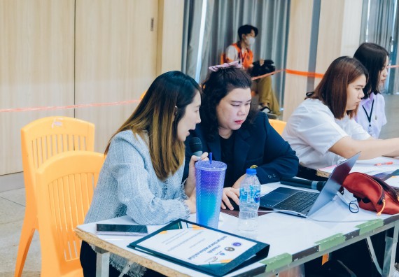 ภาพกิจกรรม  คณะวิทยาศาสตร์และเทคโนโลยี การแข่งขันตอบปัญหาวิทยาศาสตร์และเทคโนโลยี ระดับประถมศึกษา มัธยมศึกษาตอนต้น มัธยมศึกษาตอนปลาย งานสัปดาห์วิทยาศาสตร์แห่งชาติ ส่วนภูมิภาค ประจำปี 2566