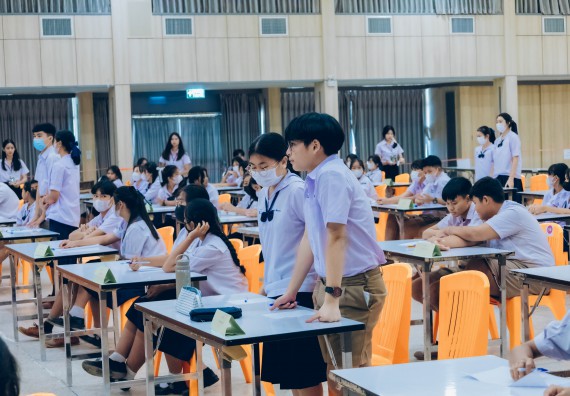 ภาพกิจกรรม  คณะวิทยาศาสตร์และเทคโนโลยี การแข่งขันตอบปัญหาวิทยาศาสตร์และเทคโนโลยี ระดับประถมศึกษา มัธยมศึกษาตอนต้น มัธยมศึกษาตอนปลาย งานสัปดาห์วิทยาศาสตร์แห่งชาติ ส่วนภูมิภาค ประจำปี 2566