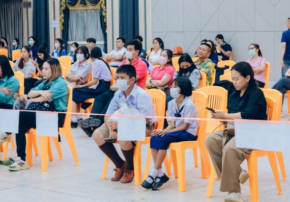 ภาพกิจกรรม  คณะวิทยาศาสตร์และเทคโนโลยี การแข่งขันตอบปัญหาวิทยาศาสตร์และเทคโนโลยี ระดับประถมศึกษา มัธยมศึกษาตอนต้น มัธยมศึกษาตอนปลาย งานสัปดาห์วิทยาศาสตร์แห่งชาติ ส่วนภูมิภาค ประจำปี 2566