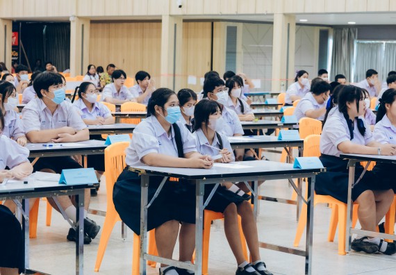 ภาพกิจกรรม  คณะวิทยาศาสตร์และเทคโนโลยี การแข่งขันตอบปัญหาวิทยาศาสตร์และเทคโนโลยี ระดับประถมศึกษา มัธยมศึกษาตอนต้น มัธยมศึกษาตอนปลาย งานสัปดาห์วิทยาศาสตร์แห่งชาติ ส่วนภูมิภาค ประจำปี 2566