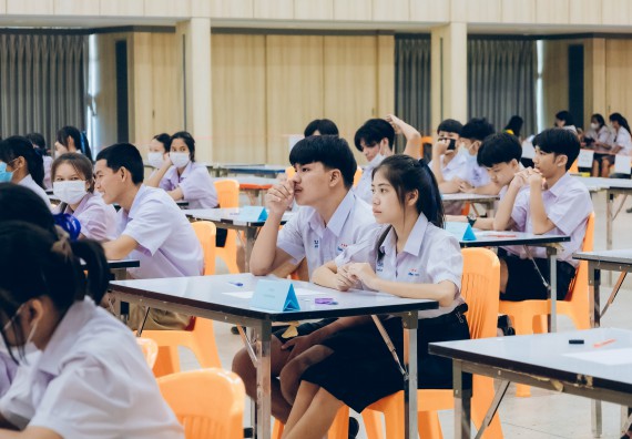 ภาพกิจกรรม  คณะวิทยาศาสตร์และเทคโนโลยี การแข่งขันตอบปัญหาวิทยาศาสตร์และเทคโนโลยี ระดับประถมศึกษา มัธยมศึกษาตอนต้น มัธยมศึกษาตอนปลาย งานสัปดาห์วิทยาศาสตร์แห่งชาติ ส่วนภูมิภาค ประจำปี 2566