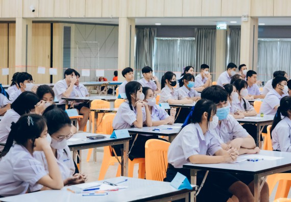 ภาพกิจกรรม  คณะวิทยาศาสตร์และเทคโนโลยี การแข่งขันตอบปัญหาวิทยาศาสตร์และเทคโนโลยี ระดับประถมศึกษา มัธยมศึกษาตอนต้น มัธยมศึกษาตอนปลาย งานสัปดาห์วิทยาศาสตร์แห่งชาติ ส่วนภูมิภาค ประจำปี 2566