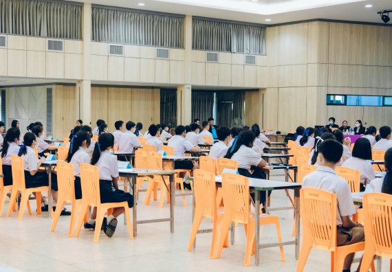 ภาพกิจกรรม  คณะวิทยาศาสตร์และเทคโนโลยี การแข่งขันตอบปัญหาวิทยาศาสตร์และเทคโนโลยี ระดับประถมศึกษา มัธยมศึกษาตอนต้น มัธยมศึกษาตอนปลาย งานสัปดาห์วิทยาศาสตร์แห่งชาติ ส่วนภูมิภาค ประจำปี 2566