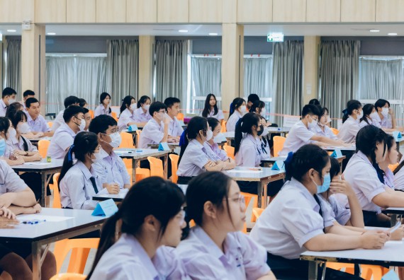 ภาพกิจกรรม  คณะวิทยาศาสตร์และเทคโนโลยี การแข่งขันตอบปัญหาวิทยาศาสตร์และเทคโนโลยี ระดับประถมศึกษา มัธยมศึกษาตอนต้น มัธยมศึกษาตอนปลาย งานสัปดาห์วิทยาศาสตร์แห่งชาติ ส่วนภูมิภาค ประจำปี 2566