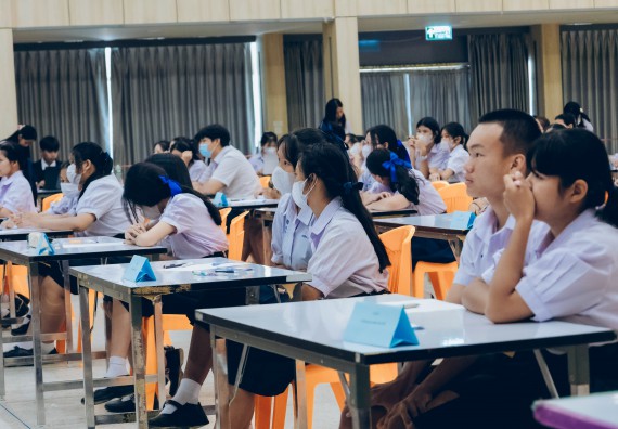 ภาพกิจกรรม  คณะวิทยาศาสตร์และเทคโนโลยี การแข่งขันตอบปัญหาวิทยาศาสตร์และเทคโนโลยี ระดับประถมศึกษา มัธยมศึกษาตอนต้น มัธยมศึกษาตอนปลาย งานสัปดาห์วิทยาศาสตร์แห่งชาติ ส่วนภูมิภาค ประจำปี 2566