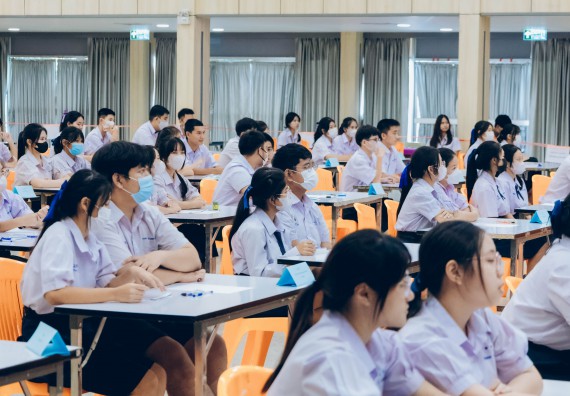 ภาพกิจกรรม  คณะวิทยาศาสตร์และเทคโนโลยี การแข่งขันตอบปัญหาวิทยาศาสตร์และเทคโนโลยี ระดับประถมศึกษา มัธยมศึกษาตอนต้น มัธยมศึกษาตอนปลาย งานสัปดาห์วิทยาศาสตร์แห่งชาติ ส่วนภูมิภาค ประจำปี 2566