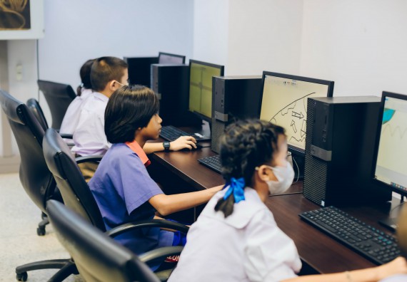 ภาพกิจกรรม   คณะวิทยาศาสตร์และเทคโนโลยี จัดการแข่งขันวาดภาพด้วยโปรแกรม Paint ระดับประถมศึกษาตอนต้น ประถมศึกษาตอนปลาย งานสัปดาห์วิทยาศาสตร์แห่งชาติ ส่วนภูมิภาค ประจำปี 2566