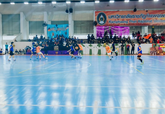 ภาพกิจกรรม  คณะวิทยาศาสตร์และเทคโนโลยี มหาวิทยาลัยราชภัฏกำแพงเพชร  จัดโครงการกีฬาสานสัมพันธ์คณะวิทยาศาสตร์และเทคโนโลยี
