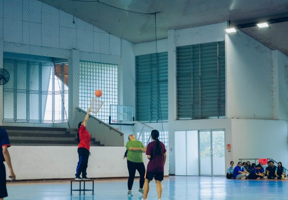 ภาพกิจกรรม  คณะวิทยาศาสตร์และเทคโนโลยี มหาวิทยาลัยราชภัฏกำแพงเพชร  จัดโครงการกีฬาสานสัมพันธ์คณะวิทยาศาสตร์และเทคโนโลยี