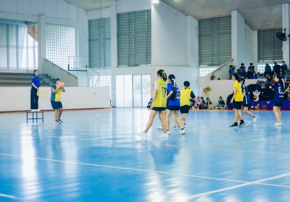 ภาพกิจกรรม  คณะวิทยาศาสตร์และเทคโนโลยี มหาวิทยาลัยราชภัฏกำแพงเพชร  จัดโครงการกีฬาสานสัมพันธ์คณะวิทยาศาสตร์และเทคโนโลยี