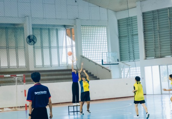 ภาพกิจกรรม  คณะวิทยาศาสตร์และเทคโนโลยี มหาวิทยาลัยราชภัฏกำแพงเพชร  จัดโครงการกีฬาสานสัมพันธ์คณะวิทยาศาสตร์และเทคโนโลยี