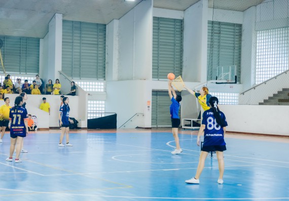 ภาพกิจกรรม  คณะวิทยาศาสตร์และเทคโนโลยี มหาวิทยาลัยราชภัฏกำแพงเพชร  จัดโครงการกีฬาสานสัมพันธ์คณะวิทยาศาสตร์และเทคโนโลยี