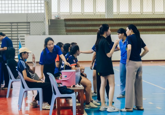 ภาพกิจกรรม  คณะวิทยาศาสตร์และเทคโนโลยี มหาวิทยาลัยราชภัฏกำแพงเพชร  จัดโครงการกีฬาสานสัมพันธ์คณะวิทยาศาสตร์และเทคโนโลยี