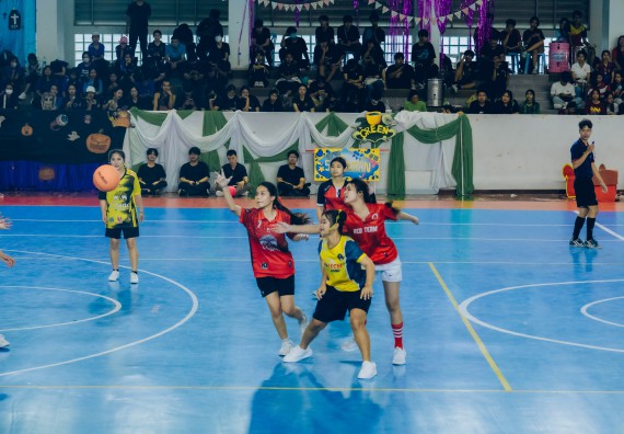 ภาพกิจกรรม  คณะวิทยาศาสตร์และเทคโนโลยี มหาวิทยาลัยราชภัฏกำแพงเพชร  จัดโครงการกีฬาสานสัมพันธ์คณะวิทยาศาสตร์และเทคโนโลยี