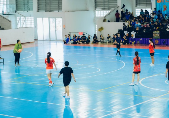 ภาพกิจกรรม  คณะวิทยาศาสตร์และเทคโนโลยี มหาวิทยาลัยราชภัฏกำแพงเพชร  จัดโครงการกีฬาสานสัมพันธ์คณะวิทยาศาสตร์และเทคโนโลยี