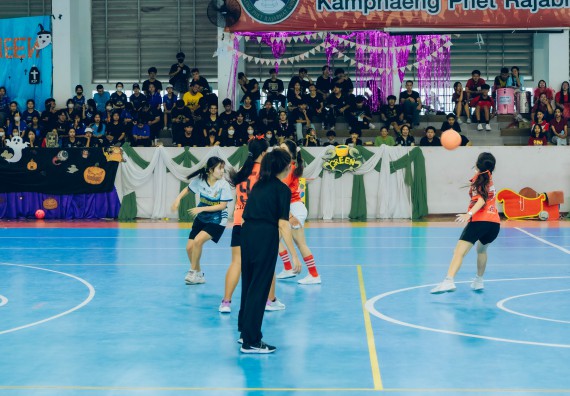 ภาพกิจกรรม  คณะวิทยาศาสตร์และเทคโนโลยี มหาวิทยาลัยราชภัฏกำแพงเพชร  จัดโครงการกีฬาสานสัมพันธ์คณะวิทยาศาสตร์และเทคโนโลยี