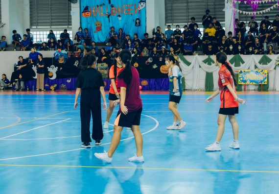 ภาพกิจกรรม  คณะวิทยาศาสตร์และเทคโนโลยี มหาวิทยาลัยราชภัฏกำแพงเพชร  จัดโครงการกีฬาสานสัมพันธ์คณะวิทยาศาสตร์และเทคโนโลยี