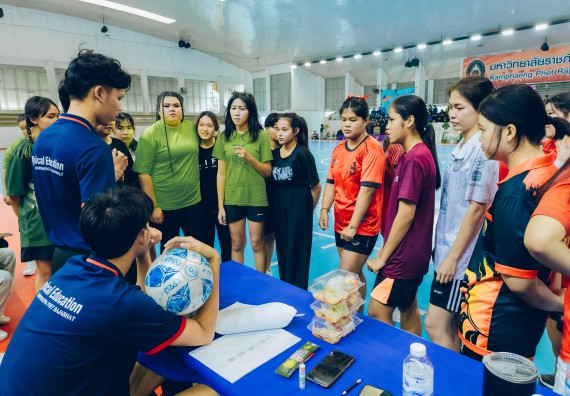 ภาพกิจกรรม  คณะวิทยาศาสตร์และเทคโนโลยี มหาวิทยาลัยราชภัฏกำแพงเพชร  จัดโครงการกีฬาสานสัมพันธ์คณะวิทยาศาสตร์และเทคโนโลยี
