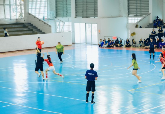 ภาพกิจกรรม  คณะวิทยาศาสตร์และเทคโนโลยี มหาวิทยาลัยราชภัฏกำแพงเพชร  จัดโครงการกีฬาสานสัมพันธ์คณะวิทยาศาสตร์และเทคโนโลยี