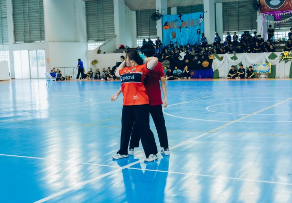 ภาพกิจกรรม  คณะวิทยาศาสตร์และเทคโนโลยี มหาวิทยาลัยราชภัฏกำแพงเพชร  จัดโครงการกีฬาสานสัมพันธ์คณะวิทยาศาสตร์และเทคโนโลยี