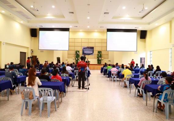 ภาพกิจกรรม  คณะวิทยาศาสตร์และเทคโนโลยี จัดการรายงานผลการดำเนินการโครงการส่งเสริมและวิจัยประสิทธิภาพของน้ำหมักจุลินทรีย์จากหน่อกล้วยไข่