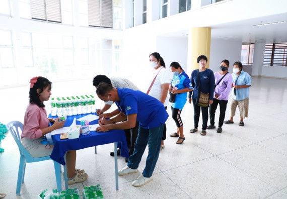 ภาพกิจกรรม  คณะวิทยาศาสตร์และเทคโนโลยี จัดการรายงานผลการดำเนินการโครงการส่งเสริมและวิจัยประสิทธิภาพของน้ำหมักจุลินทรีย์จากหน่อกล้วยไข่