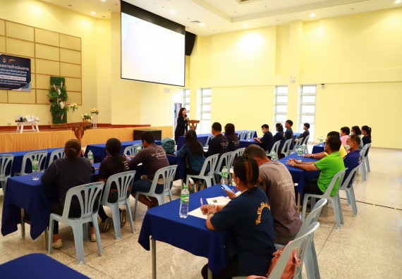 ภาพกิจกรรม  คณะวิทยาศาสตร์และเทคโนโลยี จัดการรายงานผลการดำเนินการโครงการส่งเสริมและวิจัยประสิทธิภาพของน้ำหมักจุลินทรีย์จากหน่อกล้วยไข่
