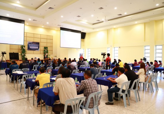 ภาพกิจกรรม  คณะวิทยาศาสตร์และเทคโนโลยี จัดการรายงานผลการดำเนินการโครงการส่งเสริมและวิจัยประสิทธิภาพของน้ำหมักจุลินทรีย์จากหน่อกล้วยไข่