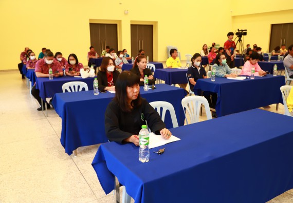 ภาพกิจกรรม  คณะวิทยาศาสตร์และเทคโนโลยี จัดการรายงานผลการดำเนินการโครงการส่งเสริมและวิจัยประสิทธิภาพของน้ำหมักจุลินทรีย์จากหน่อกล้วยไข่