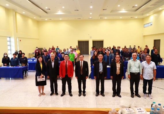 ภาพกิจกรรม  คณะวิทยาศาสตร์และเทคโนโลยี จัดการรายงานผลการดำเนินการโครงการส่งเสริมและวิจัยประสิทธิภาพของน้ำหมักจุลินทรีย์จากหน่อกล้วยไข่