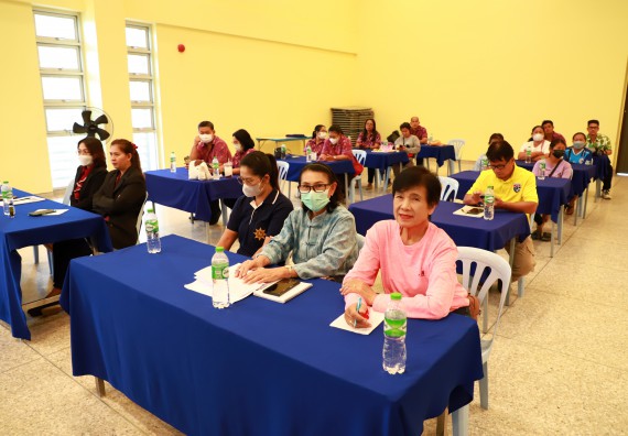 ภาพกิจกรรม  คณะวิทยาศาสตร์และเทคโนโลยี จัดการรายงานผลการดำเนินการโครงการส่งเสริมและวิจัยประสิทธิภาพของน้ำหมักจุลินทรีย์จากหน่อกล้วยไข่