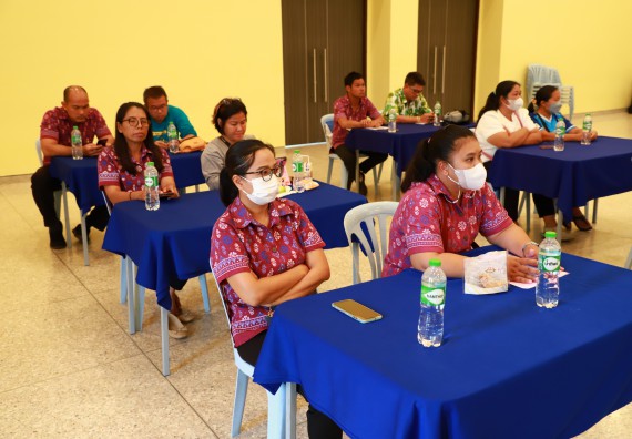 ภาพกิจกรรม  คณะวิทยาศาสตร์และเทคโนโลยี จัดการรายงานผลการดำเนินการโครงการส่งเสริมและวิจัยประสิทธิภาพของน้ำหมักจุลินทรีย์จากหน่อกล้วยไข่