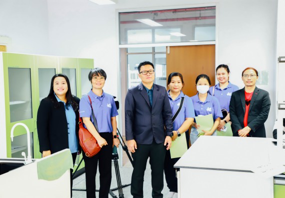 ภาพกิจกรรม    คณะวิทยาศาสตร์และเทคโนโลยี มหาวิทยาลัยราชภัฏกำแพงเพชร ร่วมกับโรงเรียนผดุงปัญญา จัดค่ายวิทยาศาสตร์  และค่ายเทคนิคปลอดเชื้อ