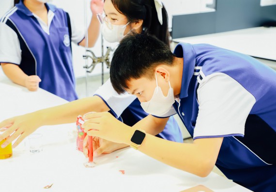 ภาพกิจกรรม    คณะวิทยาศาสตร์และเทคโนโลยี มหาวิทยาลัยราชภัฏกำแพงเพชร ร่วมกับโรงเรียนผดุงปัญญา จัดค่ายวิทยาศาสตร์  และค่ายเทคนิคปลอดเชื้อ