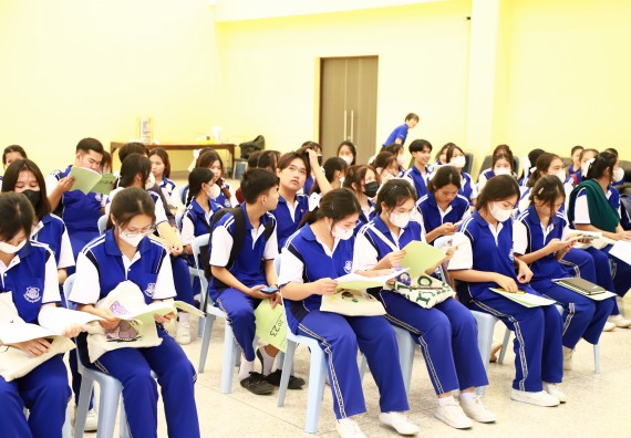 ภาพกิจกรรม    คณะวิทยาศาสตร์และเทคโนโลยี มหาวิทยาลัยราชภัฏกำแพงเพชร ร่วมกับโรงเรียนผดุงปัญญา จัดค่ายวิทยาศาสตร์  และค่ายเทคนิคปลอดเชื้อ